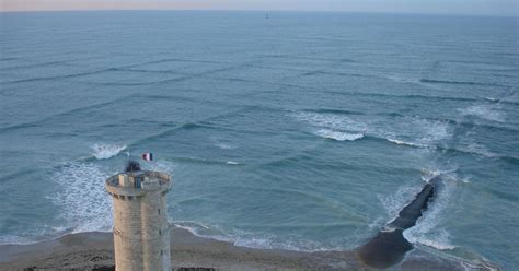 The square wave (in metal music) means overdrive with tons of harmonic content. If You See Square Waves In The Ocean, Get Out Of The Water ...