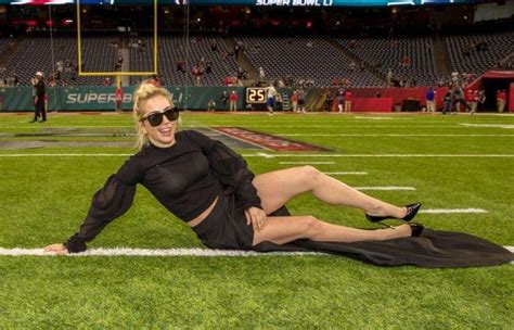 El Descuido De Lady Gaga Que Calentó La Previa Del Super Bowl Li Nexofin