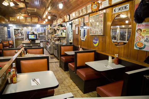 A Look Inside The Historic Nyc Diners Still Keeping Traditions Alive