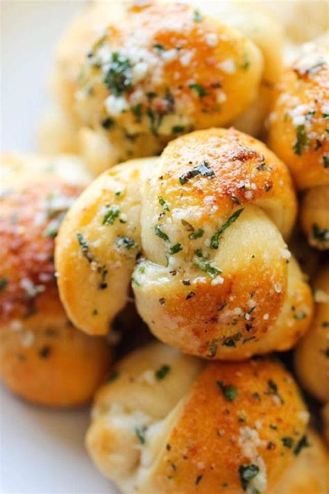 Garlic And Cheese Knots Thanksgiving Appetizers Thanksgiving Side