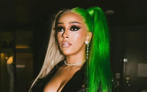 My mom was a painter. Doja Cat Career, Age, Wiki, Networth, Relationship, Real Name | 54History