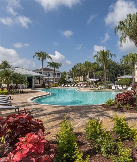 Located just minutes from the university of south florida, ulake offers fully furnished apartment suites with options to lease the entire home or lease individual bed assignments, making it ideal for student living. Tampa, FL Apartments for Rent near Brandon | Luxe at 1820