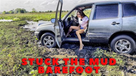 Vika Stuck The Mud Offroad Barefoot Pedal Pumping Revving Stuck Nylon
