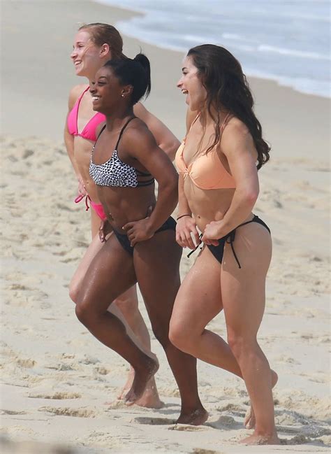 Simone Biles And Her Five Teammates Show Off Their Abs During A Fun Day At The Beach In Rio