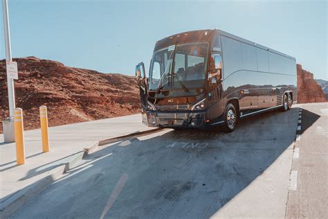 Grand Canyon Bus Tours Run Everyday With Luxury Buses Like