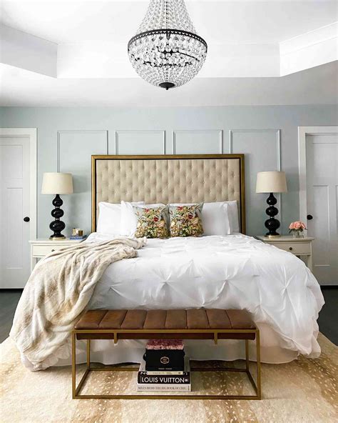Master The Art Of Decor For Master Bedroom With These Simple Tips