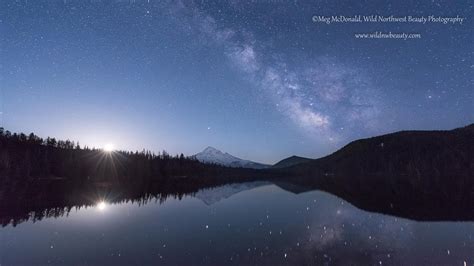 Oregon Dream Mt Hood Milky Way And Moonrise 4k Time Lapse Youtube