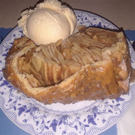 The Blue Owl Restaurant And Bakery Kimmswick Mo Caramel Apple Pecan