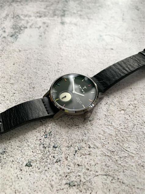 triwa （トリワ）vivid svalan 腕時計 メルカリ