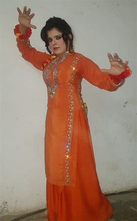 Pashto World Official Blog Pashto And Punjabi Drama Actress Shanza Khan Looks So Hot And Beautiful