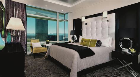 The 3000 square foot suite has a wonderful floor plan that. One Bedroom Penthouse Suite - ARIA Resort & Casino