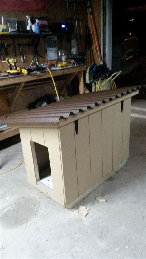 Hinged Roof Dog House Plans