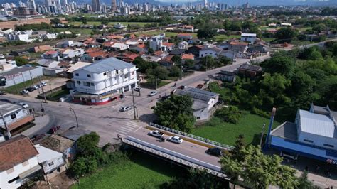 Tempo De Semáforos No Bairro Andrino Em Tubarão São Ajustados Para Melhor Fluidez No Trânsito