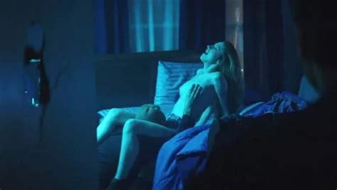 Zoey Deutch Sexy In Vampire Academy On Scandalplanet Xhamster