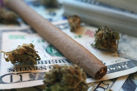 How To Roll A Blunt Step By Step Guide Wikileaf