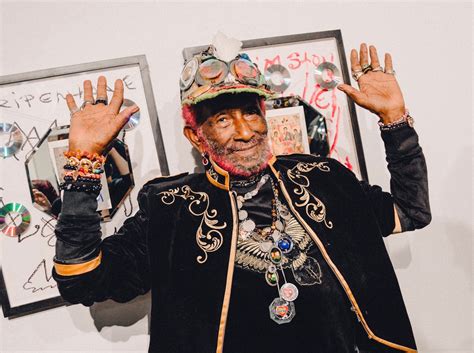 Lee scratch perry (born rainford hugh perry, on march 20, 1936, in kendal, jamaica) is a reggae and dub artist, who has been highly influential in the development and acceptance of reggae and dub. 'Dub in Physical Form': Reggae Legend Lee 'Scratch' Perry ...