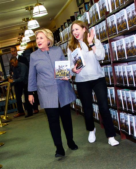 Chelsea Clinton Reveals Mom Hillarys Reaction To Riot At The Capitol