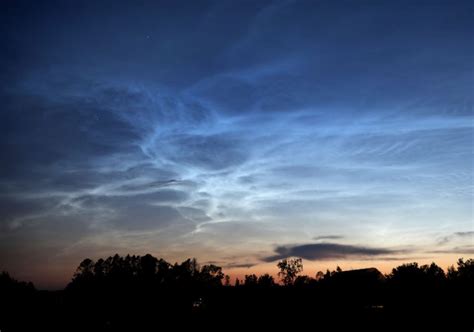 Noctilucent Cloud Show A Mercurial Nova And More Sky And Telescope