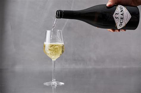 5 Things To Know About Chardonnay The World’s Most Popular White Wine The Washington Post