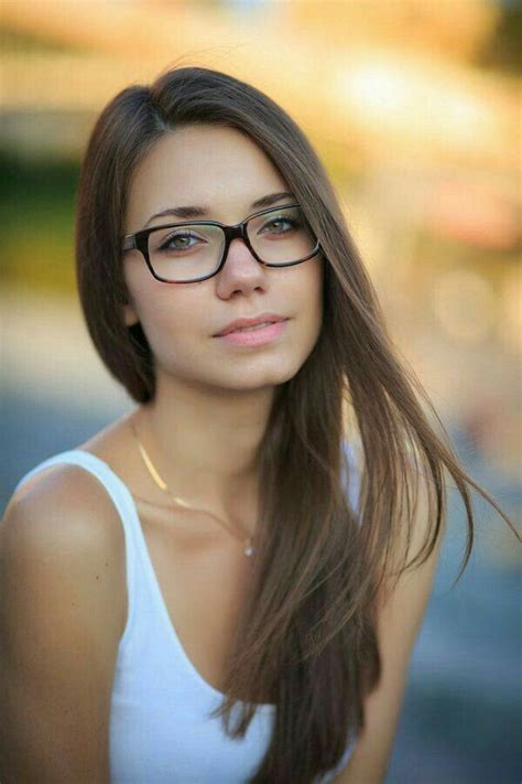 Pingl Sur Women Haircuts With Glasses
