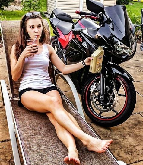 Ride Out Biker Lifestyle Motorbike Girl Barefoot Girls Hot Bikes