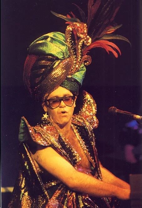 Elton John´s Pics Elton John 80s Years Part 1