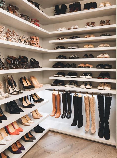 Pinterest Deborahpraha ♥️ Shoe Closet Dream Closets Ideas Homedecor Bedroom Storage Ideas