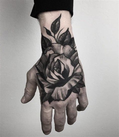 Dann bist du bei tattooidee.com genau richtig. 60 Eye-Catching Tattoos on Hand | Cuded | Rose hand tattoo ...