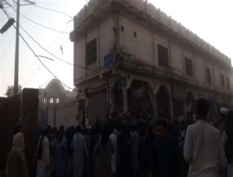 پشاور مدرسے میں دھماکے سے 8 طلبہ شہید، 125 زخمی Pakistan Samaa