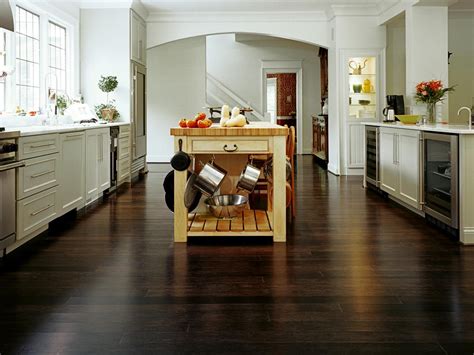 Choosing and buying kitchen floor tile is challenging. An Easy Guide To Kitchen Flooring