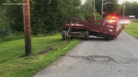 Horse Drawn Wagon Crash Injures 4 1 Critically In Maine