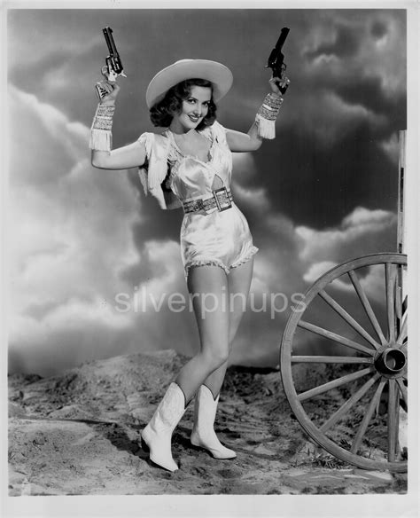 Orig 1945 Martha Vickers Sexy Cowgirl Pin Up Portrait With Guns “san