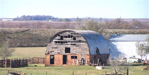 Rustic Old Barn Near Canute Oklahoma Old Barns Old Barn Barn