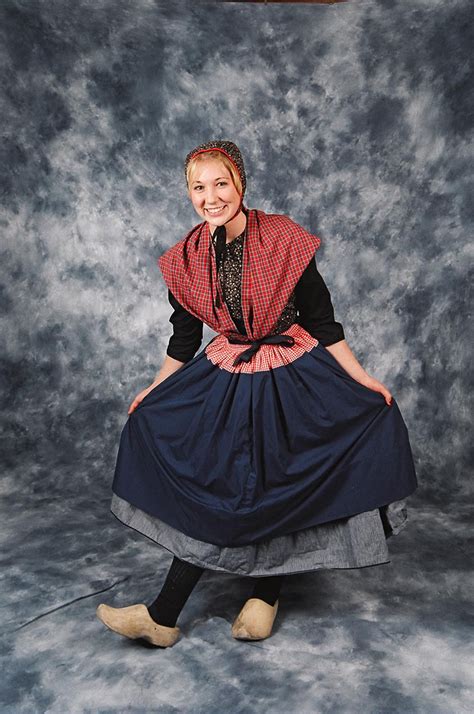 Find the rest of the multicultural coloring series here. Calico Sisters: HSF: Tops and Toes | Dutch Staphorst Hat ...