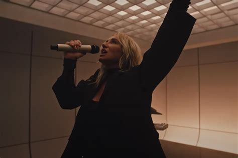 K Fans Ecstatic As Kesha Announces Tour For New Album Gag Order Music Industry How To