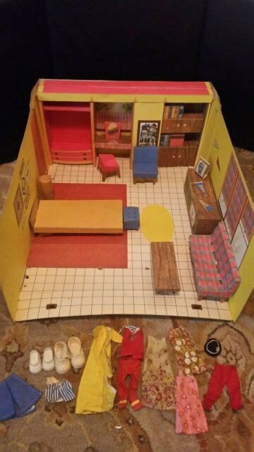 Vtg 1962 Mattel Barbie Dream House With Accessories And Clothes Ebay