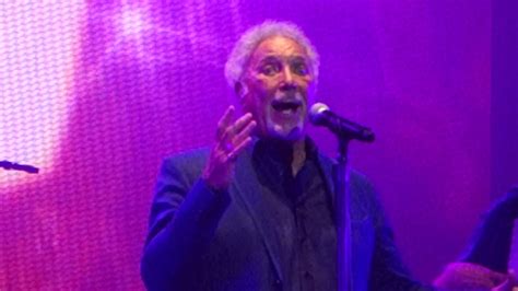 Tom Jones Whats New Pussycat Live From Seattle 6118 Youtube