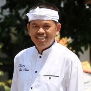 Segmentasi pasar adalah proses mengelompokkan pasar. Posting Foto Gadis ABG di Medsos, Bupati Purwakarta Dedi Mulyadi Dikecam — Mimbar Rakyat
