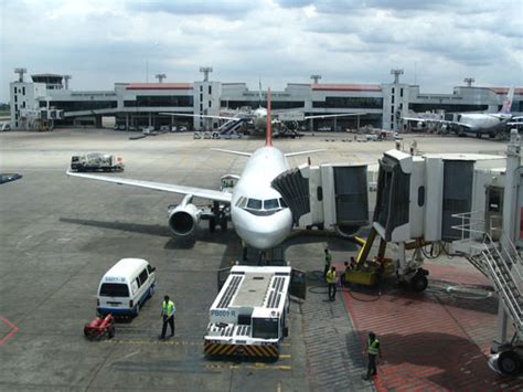 Seine pflanzlichen inhaltsstoffe bilden den stoffwechsel der haut nach und setzen einen. Don Mueang Airport (DMK) Bangkok Thailand | Don Mueang Airport Guide
