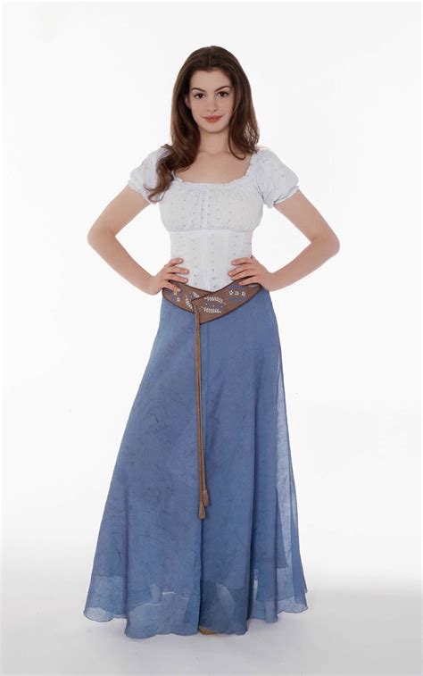 This birthright proves itself to be quite the curse once ella finds herself in the hands of several unscrupulous. Anne Hathaway Ella Enchanted Photoshoot | Enchanted movie ...