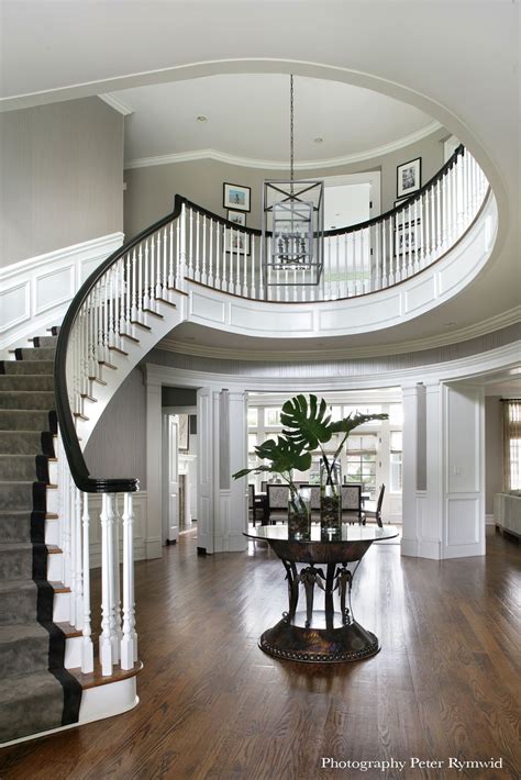 Larchmont Ny Valerie Grant Interiors Sweeping Staircase In An