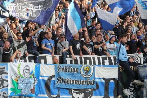 See more of 1860 ultras on facebook. Foto: 1860 München Fans, Ultras in Duisburg 2016 - Bilder ...