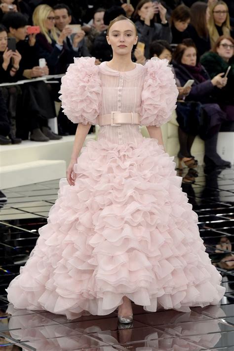 The Most Iconic Chanel Haute Couture Brides Of All Time Artofit
