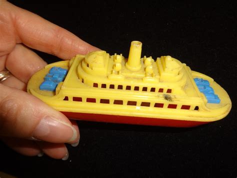 Toy Plastic Boats Wholesale