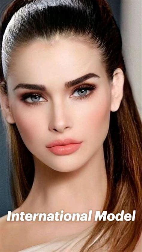 International Model Beauty Face Makeup Looks Eye Makeup