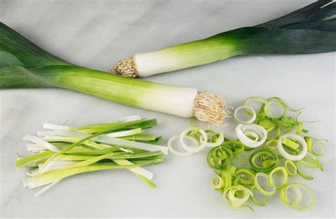 How To Clean And Slice Leeks Easy Tutorial With Video And Photos