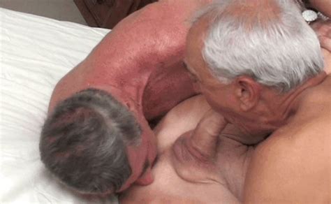 Gay Handjob Senior Gif Sexiezpicz Web Porn