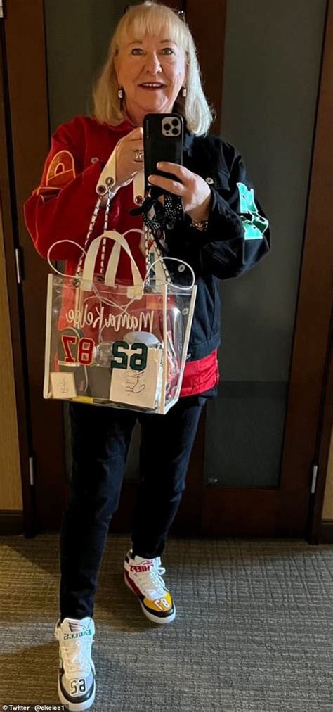 Travis And Jason Kelce S Mom Donna Shares A Photo Of Her Split Chiefs