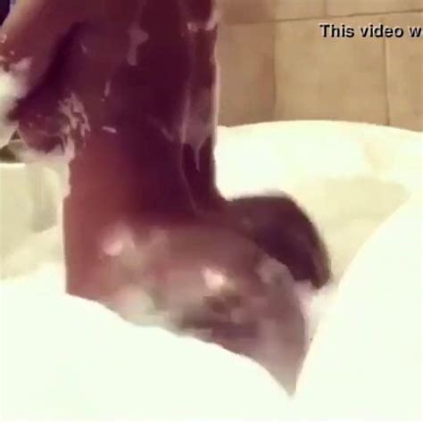 Twerking Nude In Bathtub My Xxx Hot Girl