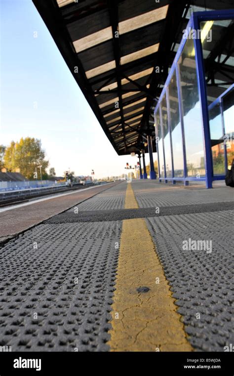 Yellow Line In Platform Stock Photo Alamy